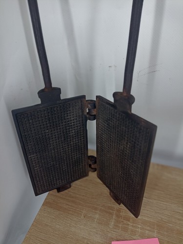 Altes waffeleisen aus guss - ,