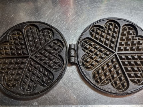 Altes herzwaffeleisen guss - altes,