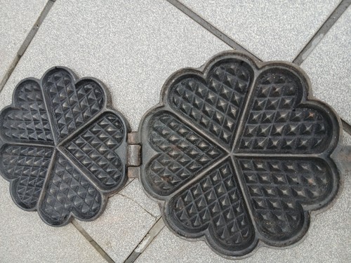 Altes waffeleisen aus - altes,