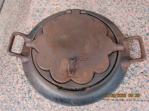 Altes klapp waffeleisen - altes,