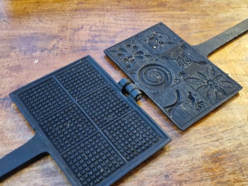 Antikes waffeleisen - antikes,